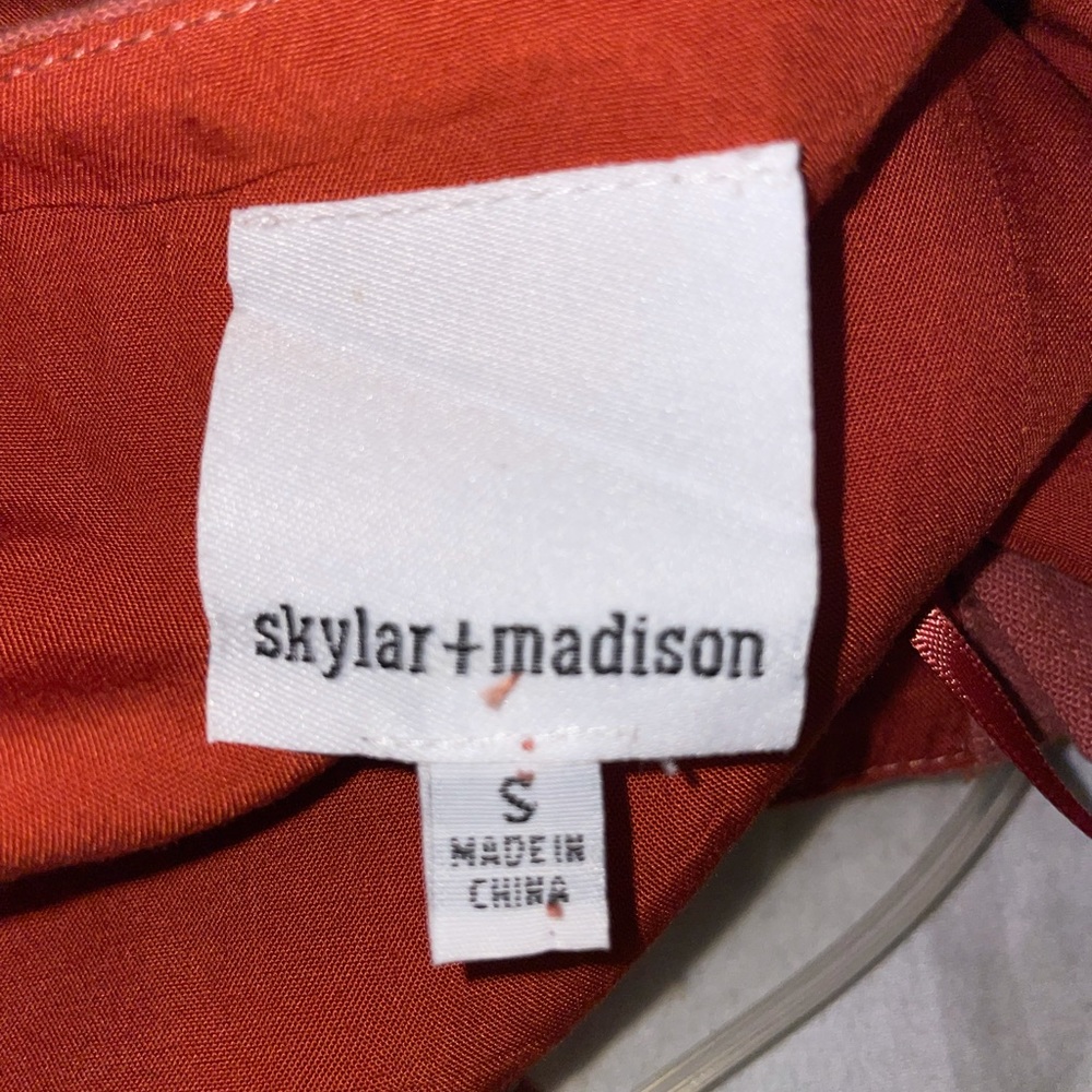 Button up Crop Top - Picture 3 of 3
